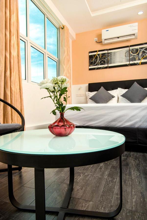 Acacia Beach Hotel Hulhumale Exterior photo