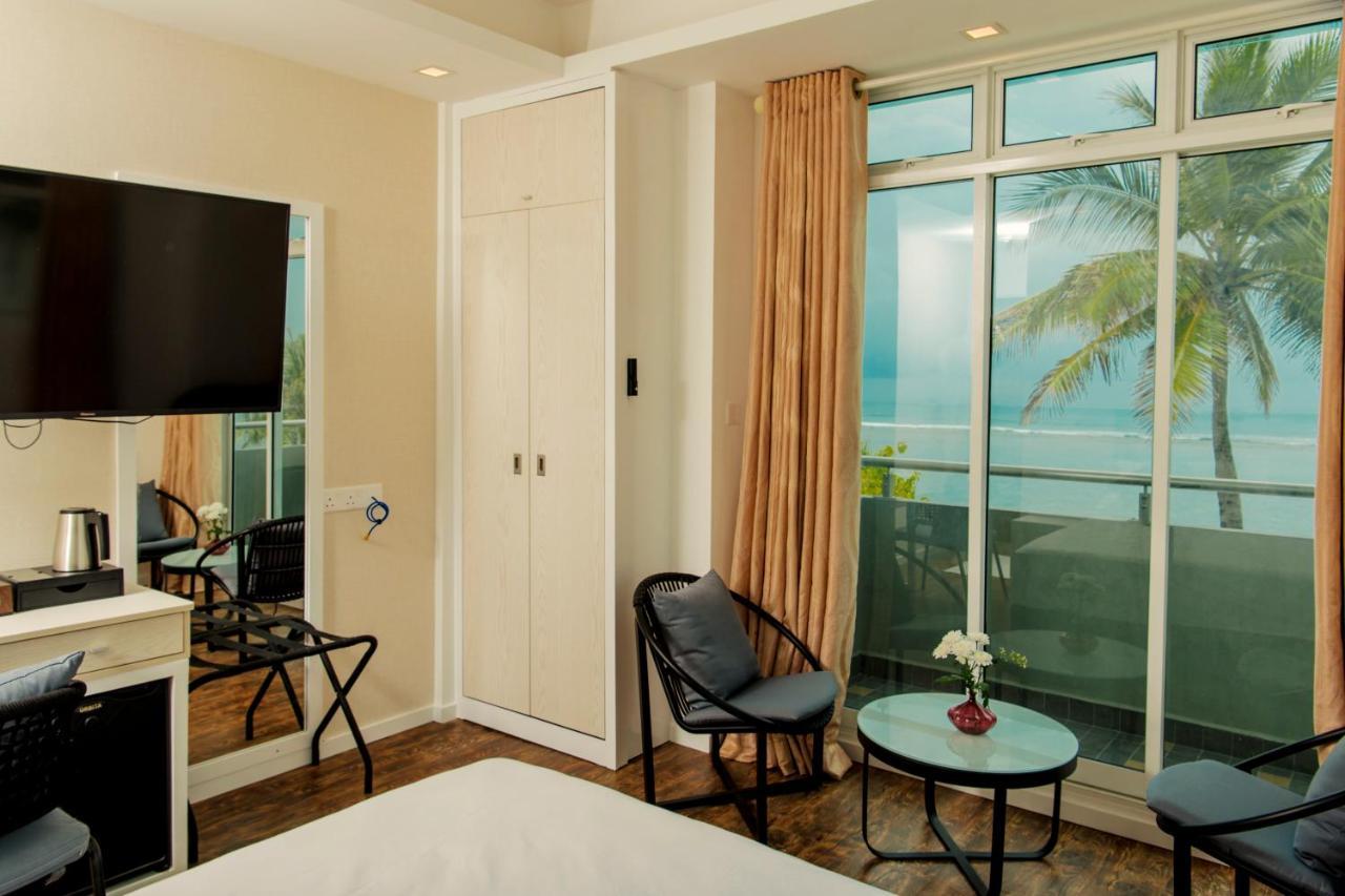 Acacia Beach Hotel Hulhumale Exterior photo